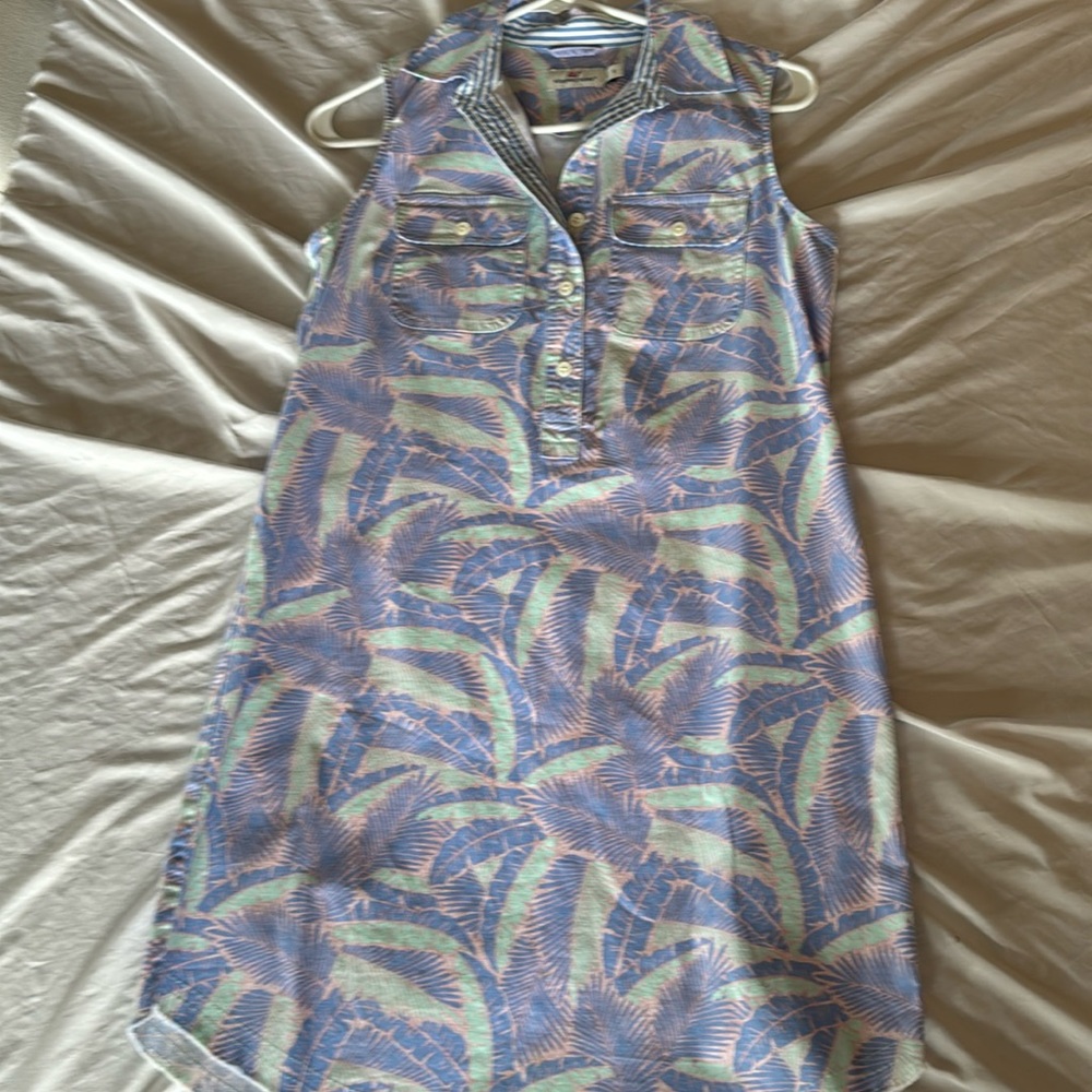 Vineyard Vines - Sleeveless and collared dress, size 0